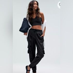 Lululemon Dance Studio Relaxed Fit Mid Rise Black Cargo Jogger